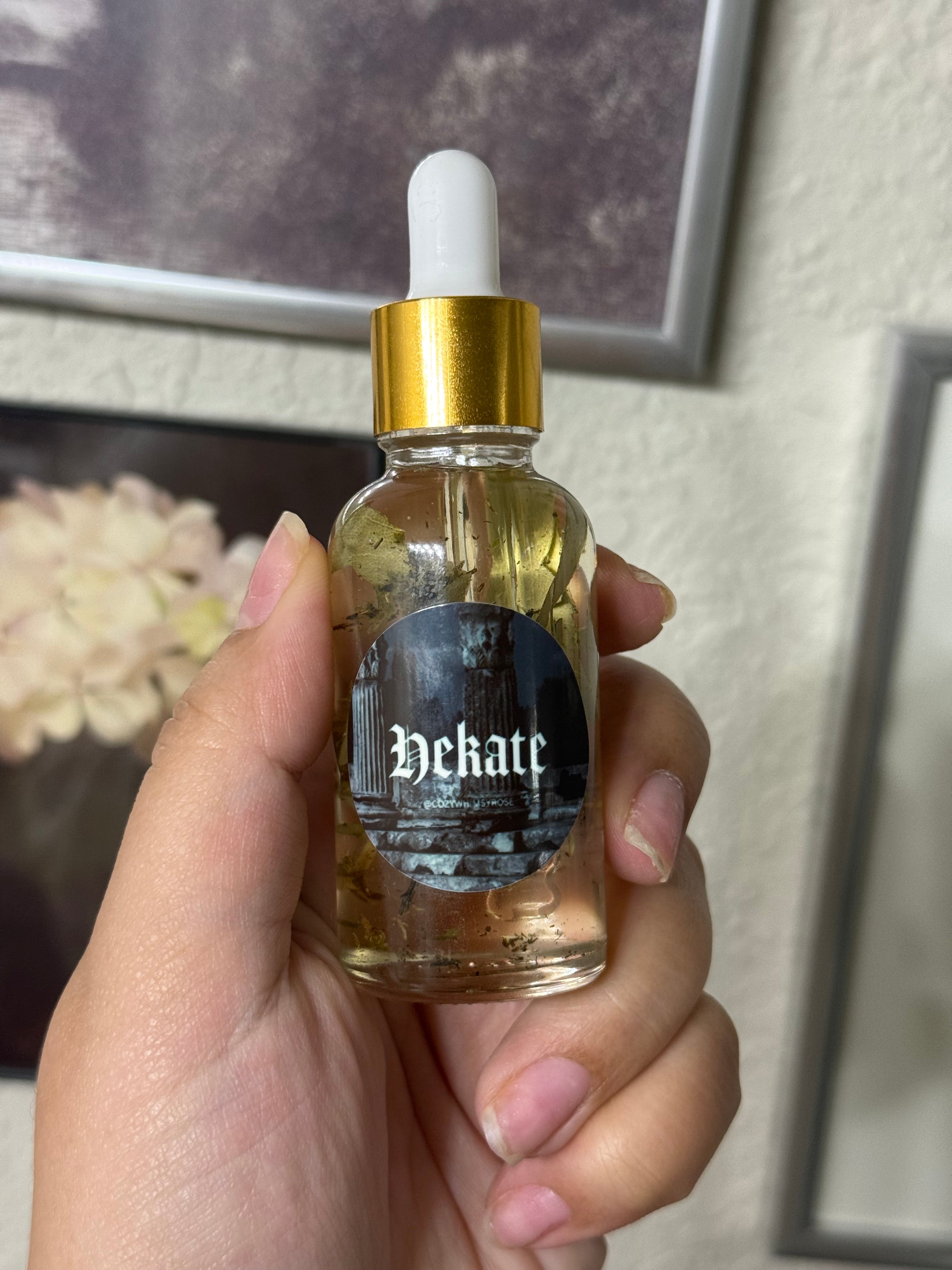 Hekate Oil
